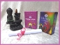 Preview: geöffnete Geschenkschachtel Wasserfall Rückfluss-Kegel und Halter Geschenk-Set  Reiki & Yoga & Buddha