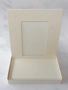 altar-nepal-papier-cremeweiss