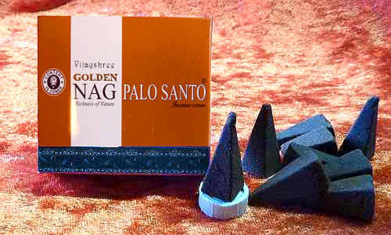 Golden Nag Palo Santo  Räucherkegel
