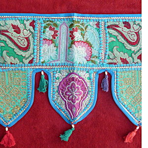 Preview: Thoran Türbehang türkis-blau mit Pailetten und bunten Stickereien