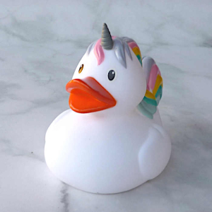 Preview: Einhorn Badeente Gummiente Quietscheente Badespielzeug