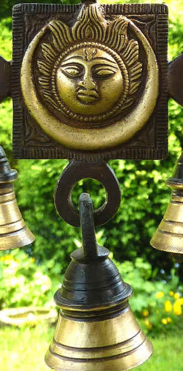 3 Glocken mit Sonne