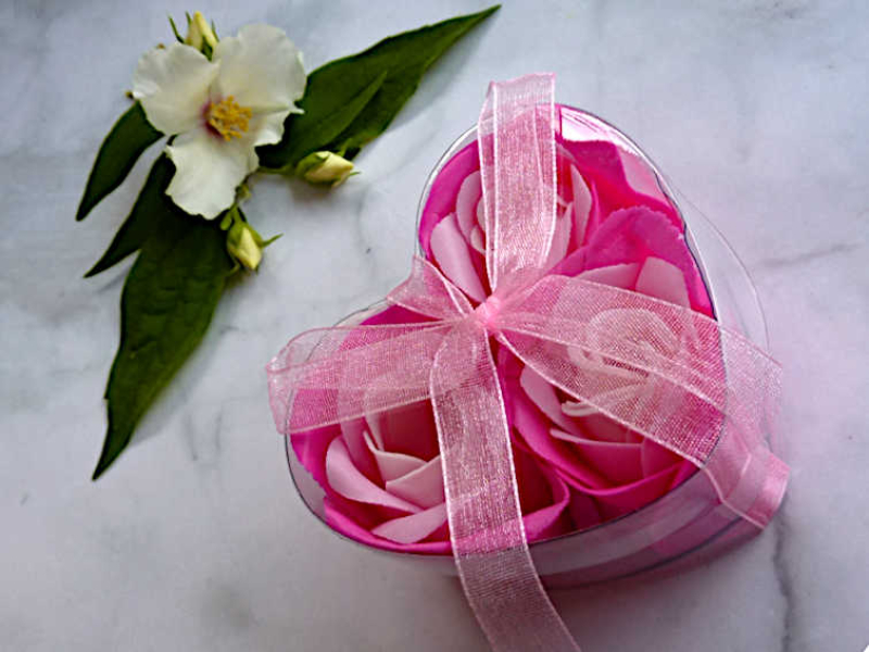 3 rosa Seifenrosen Geschenkset