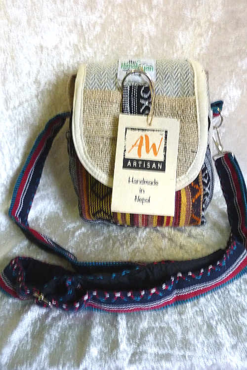 Hanftasche für die Reise aus Nepal