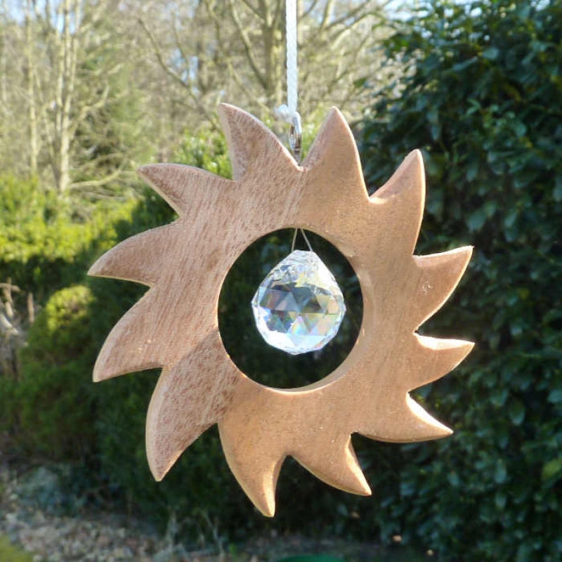 Holz-Sonne mit Kristallkugel zum Hängen Suncatcher Mobile