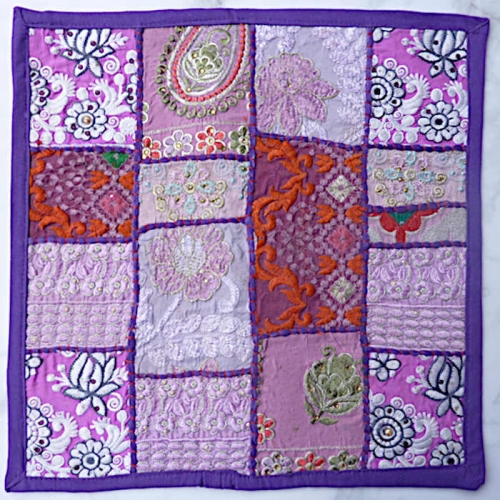 Violetter indischer Patchwork-Kissenbezug