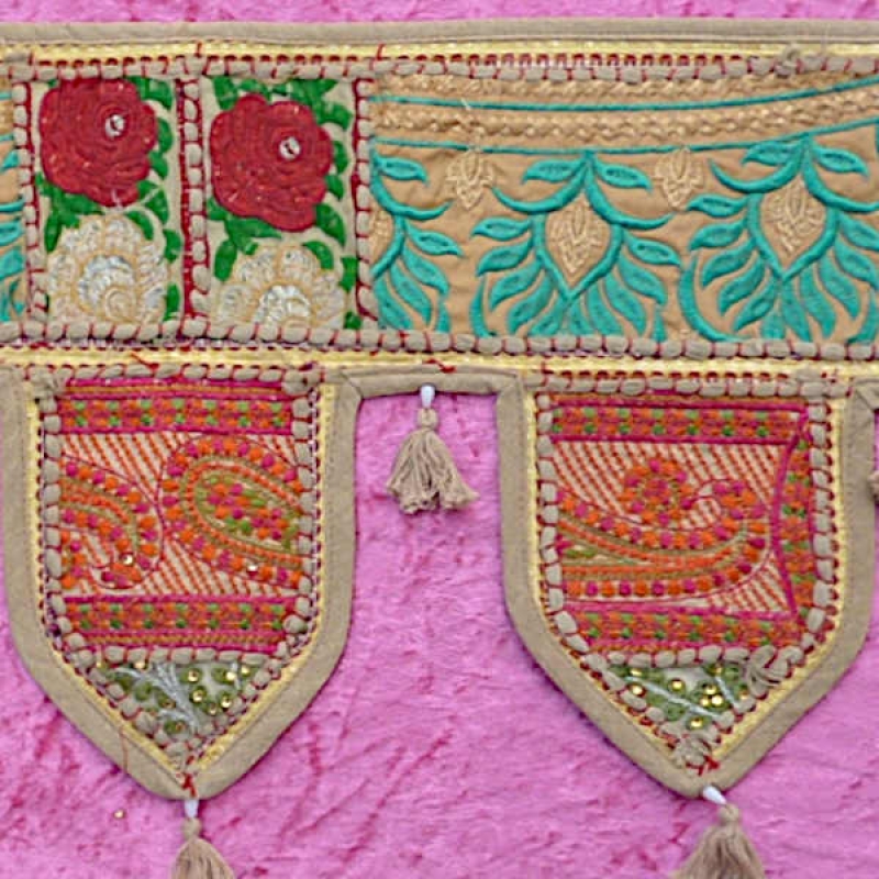 Thoran Türbehang sandfarben mit Pailetten und bunten Stickereien