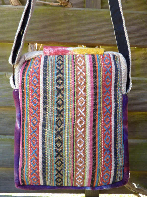 Hochwertige Hanf Umhängetasche Batik aus Nepal