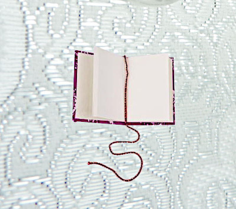 Notizbuch mit Baumwolleinband, Blumenmuster weinrot