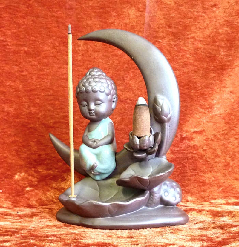 Rückfluss Weihrauchbrenner Buddha in Mondsichel mit Lotus