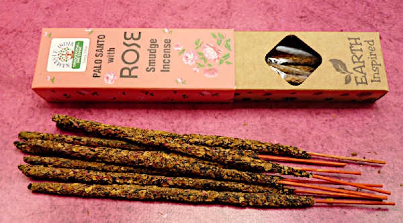 Smudge Räucherstäbchen Palo Santo & Rose, Namaste India