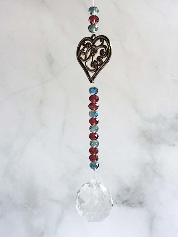 Herz-Mobile mit Kristallkugel Suncatcher