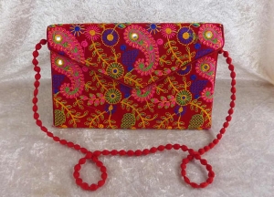 Handtasche aus Indien  Blumen & Paisley