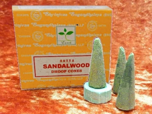 Satya  Sandalwood Sandelholz Räucherkegel