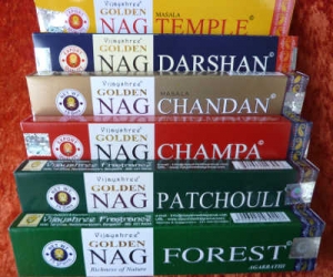 Set 6 Sorten Golden Nag Räucherstäbchen von Vijayshree